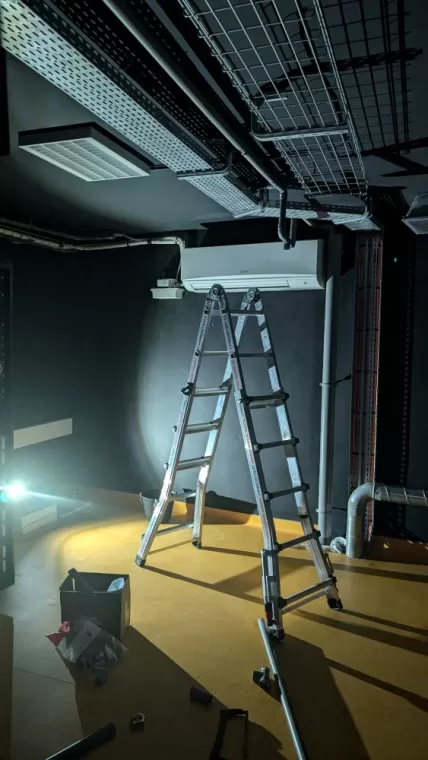 Dépannage pompe à chaleur au Cinéma d'Ancenis par 2P2C