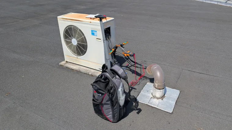 Réalisation d'un dépannage sur une climatisation Toshiba à Orvault, Loireauxence, 2P2C - Petit Pac Et Clim