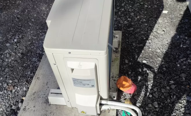 Mise en service d'une pompes à chaleur Daikin à Ancenis par 2P2C.