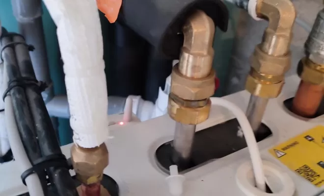 Mise en service d'une pompes à chaleur Daikin à Ancenis par 2P2C.